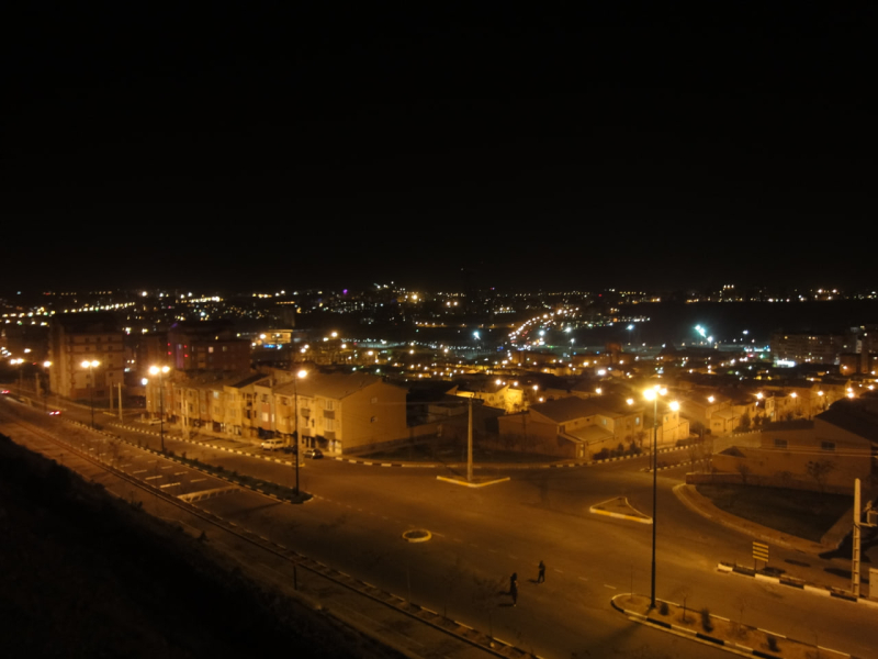 رشدیه در شب